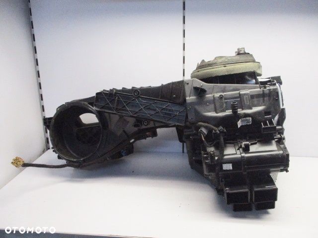 TOURAN I 1T NAGRZEWNICA WODY KLIMATYZACJI EU - 10