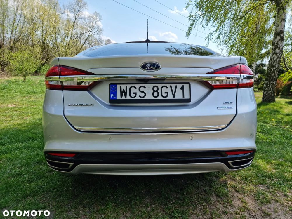 Ford Fusion - 5