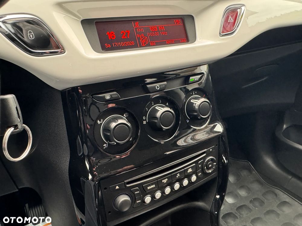 Citroën C3 e-HDi 70 EGS Selection - 21