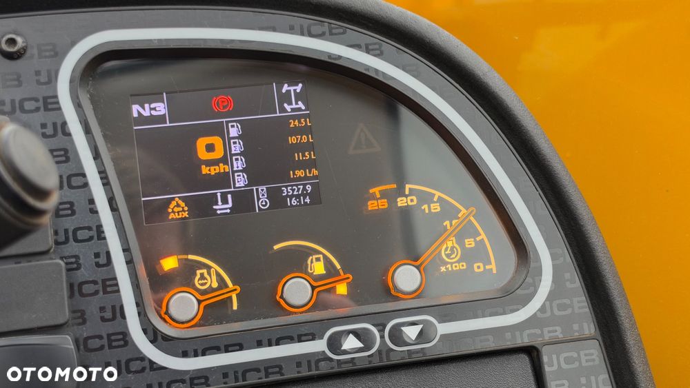 JCB 540-140 Hi Viz - 13
