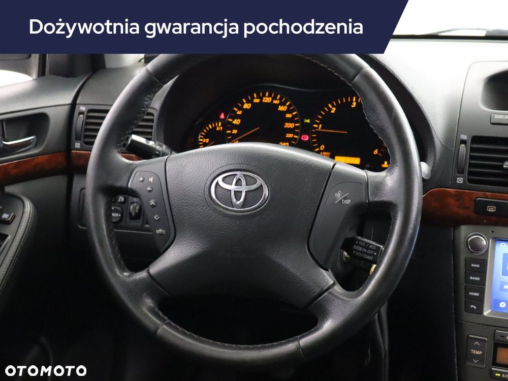 Toyota Avensis - 21