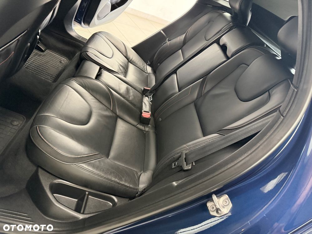 Volvo V40 D4 Drive-E Ocean Race - 28
