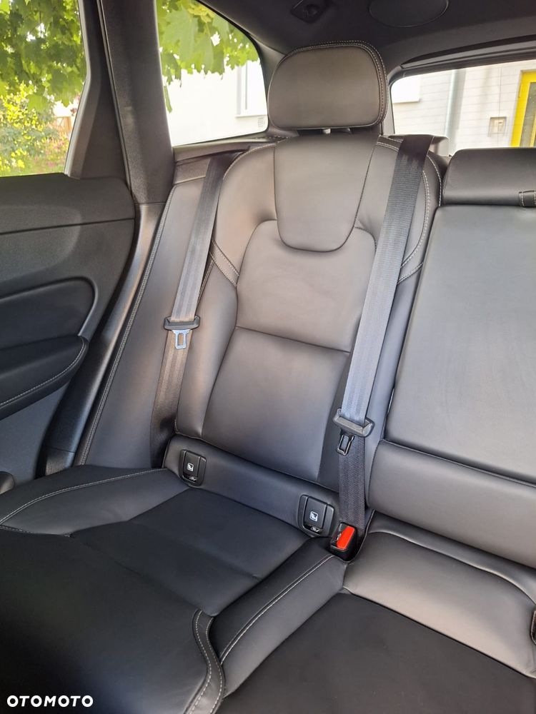 Volvo XC 60 B5 D AWD Geartronic RDesign - 27