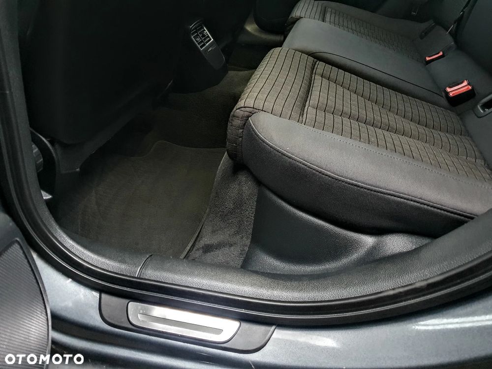 Audi A3 Sportback 2.0 TDI (clean diesel) Ambiente - 28