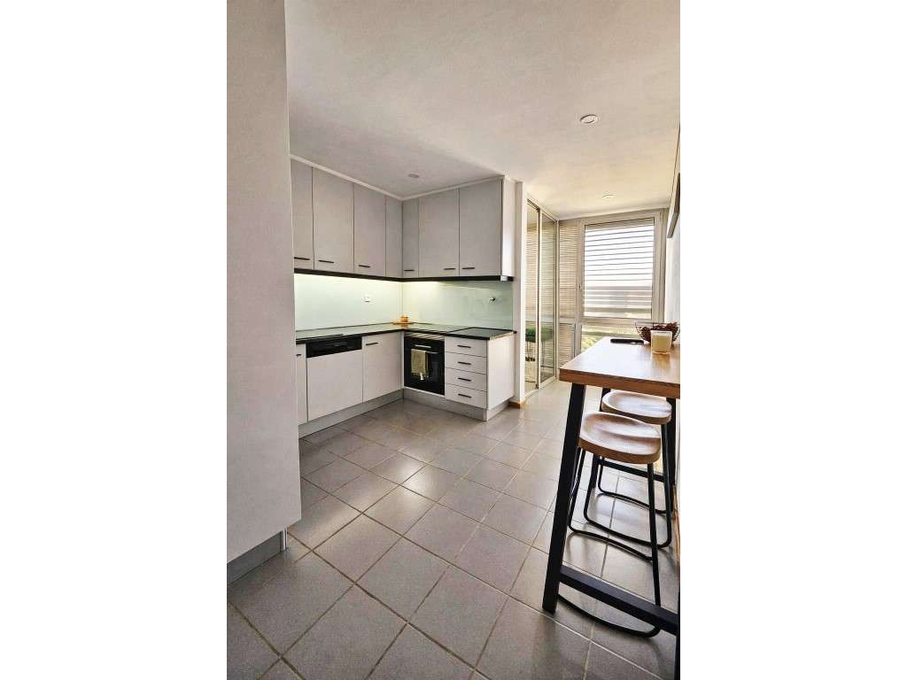 Apartamento T4 em condomínio fechado - Grande imagem: 2/18