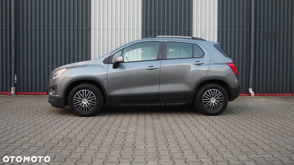 Chevrolet Trax 1.6 LS - 28