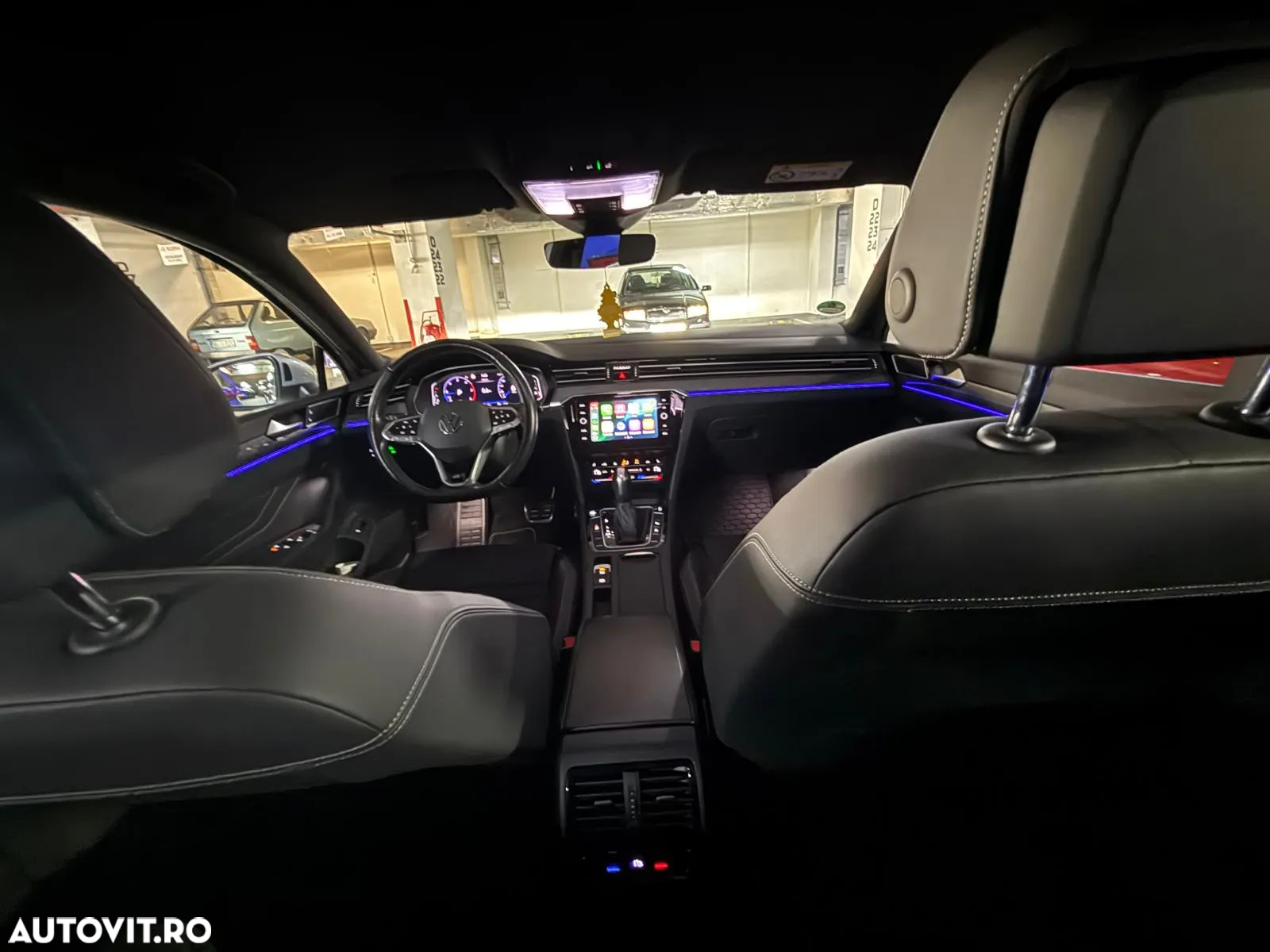 Volkswagen Passat Variant 2.0 TDI SCR DSG Business - 8
