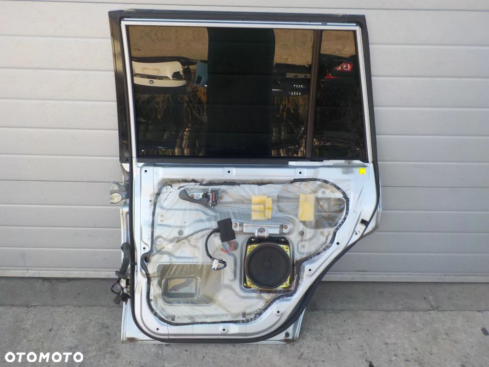 MITUBISHI PAJERO SPORT DRZWI PRAWE TYŁ TYLNE - 3