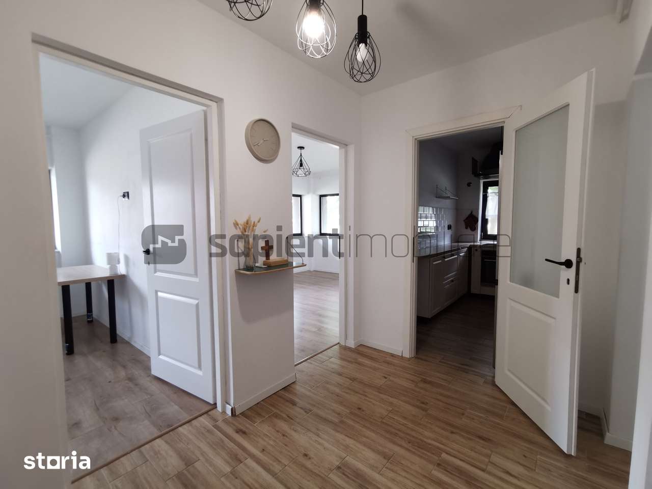 De închiriat apartament cu 3 camere, în Milano 5, Nufărul — fotografia 2