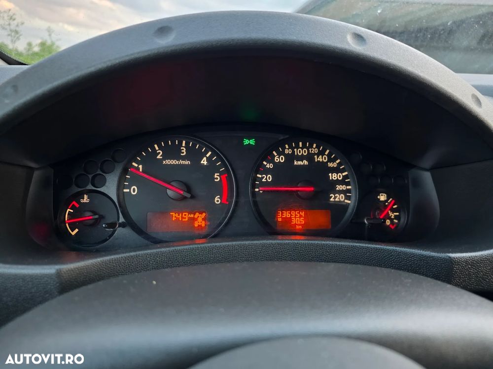 Nissan Navara 2.5 dCi DPF 4X4 Double Cab LE - 21