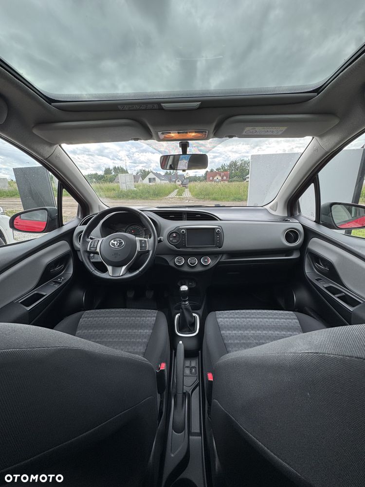 Toyota Yaris 1.33 Premium - 6