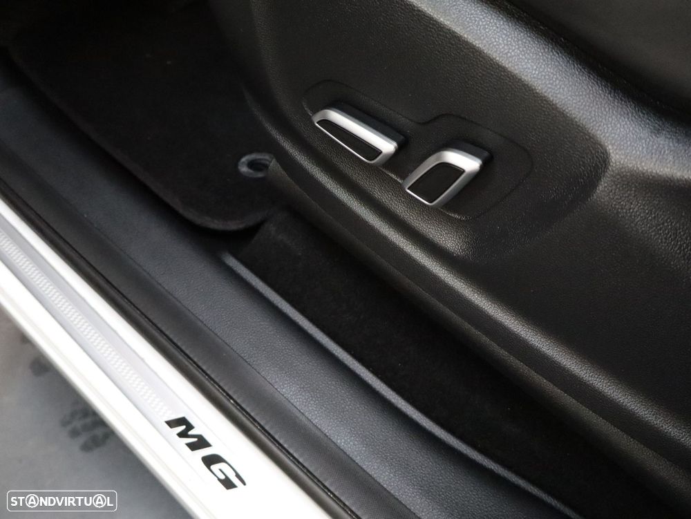 MG EHS 1.5 T-GDI Plug-in Hybrid Luxury - 21