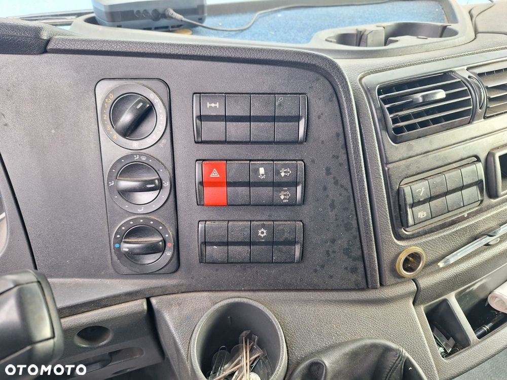 Versalift Atego 1323 - 24