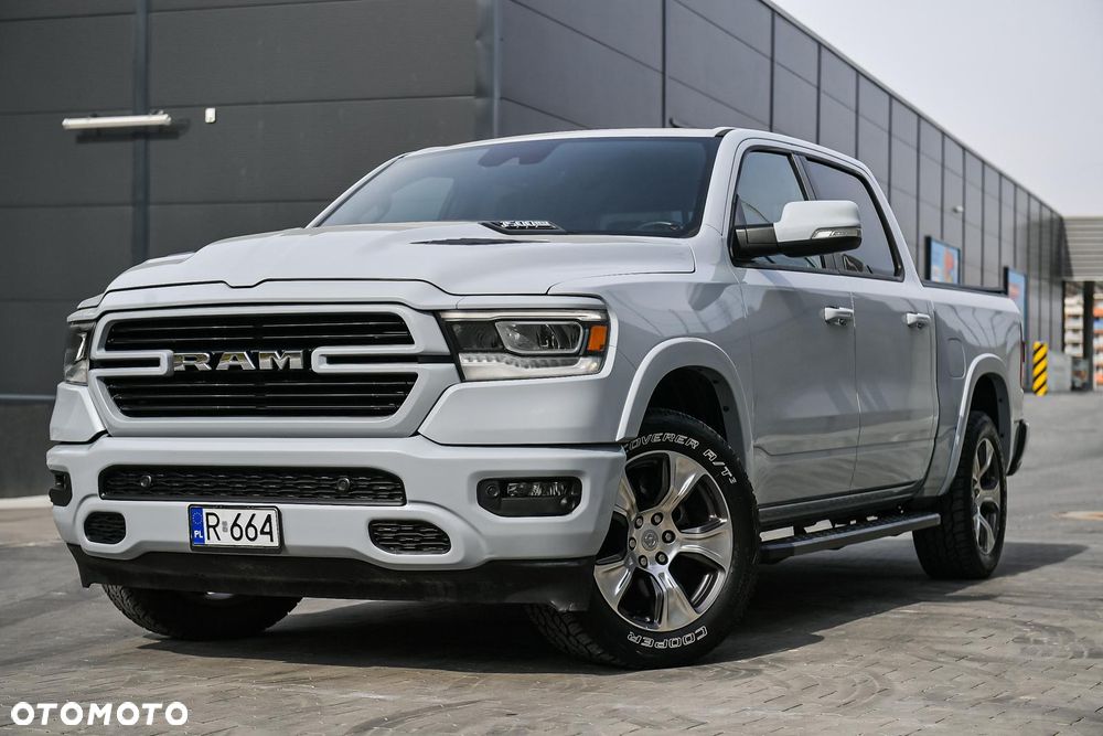 RAM 1500 5.7 Crew Cab Laramie - 3