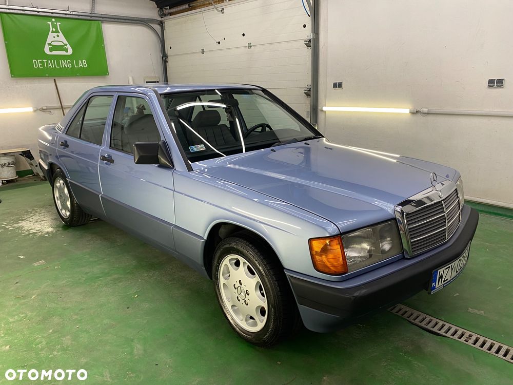 Mercedes-Benz W201 (190) - 29