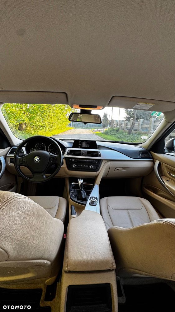 BMW Seria 3 318d DPF Edition Lifestyle - 36