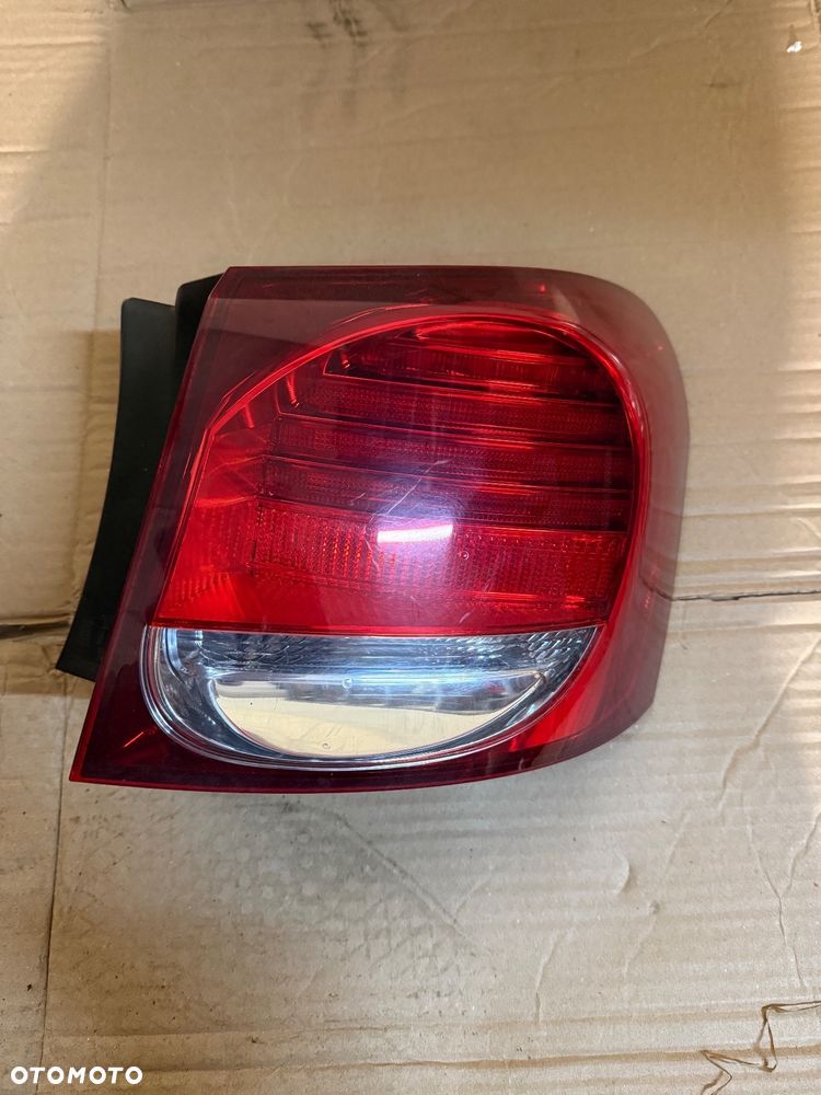 Lampa prawy tył Lexus GS450h 09-11r. - 1