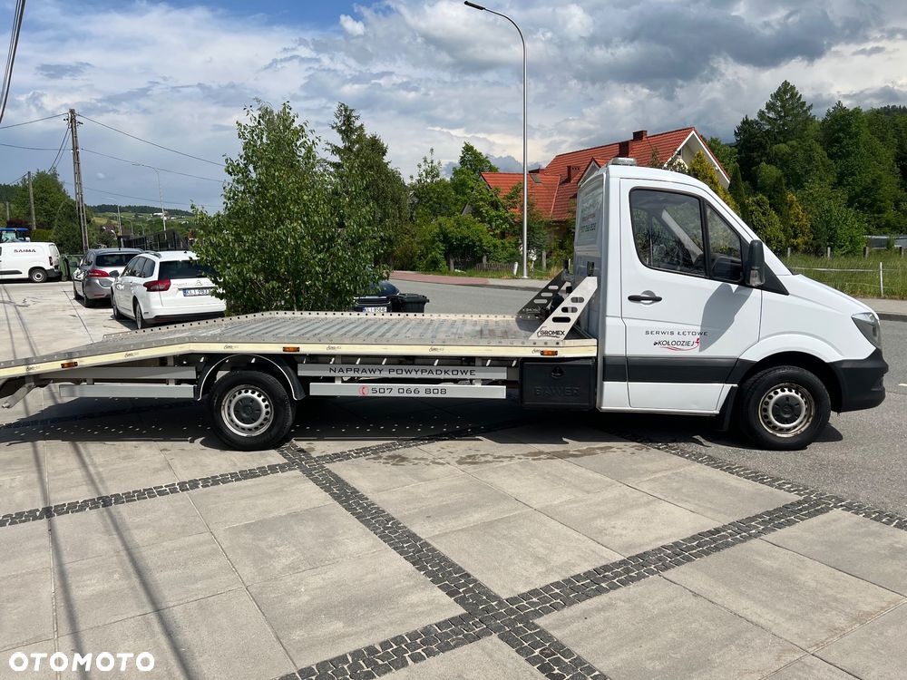 Mercedes-Benz Sprinter - 4