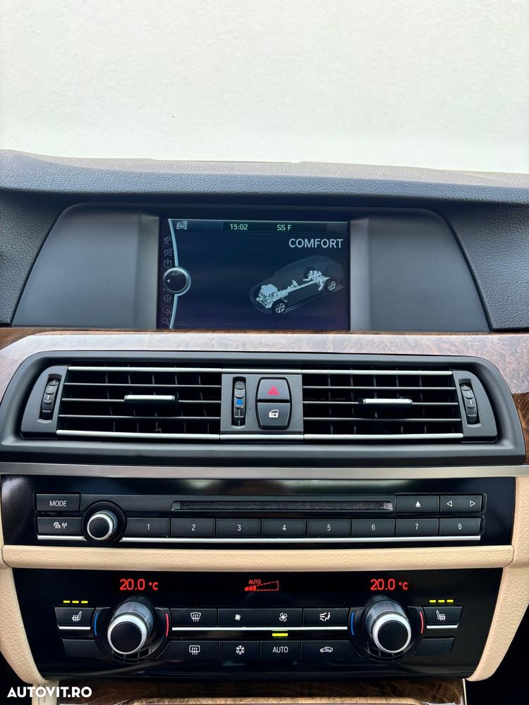 BMW Seria 5 520d Aut. - 27