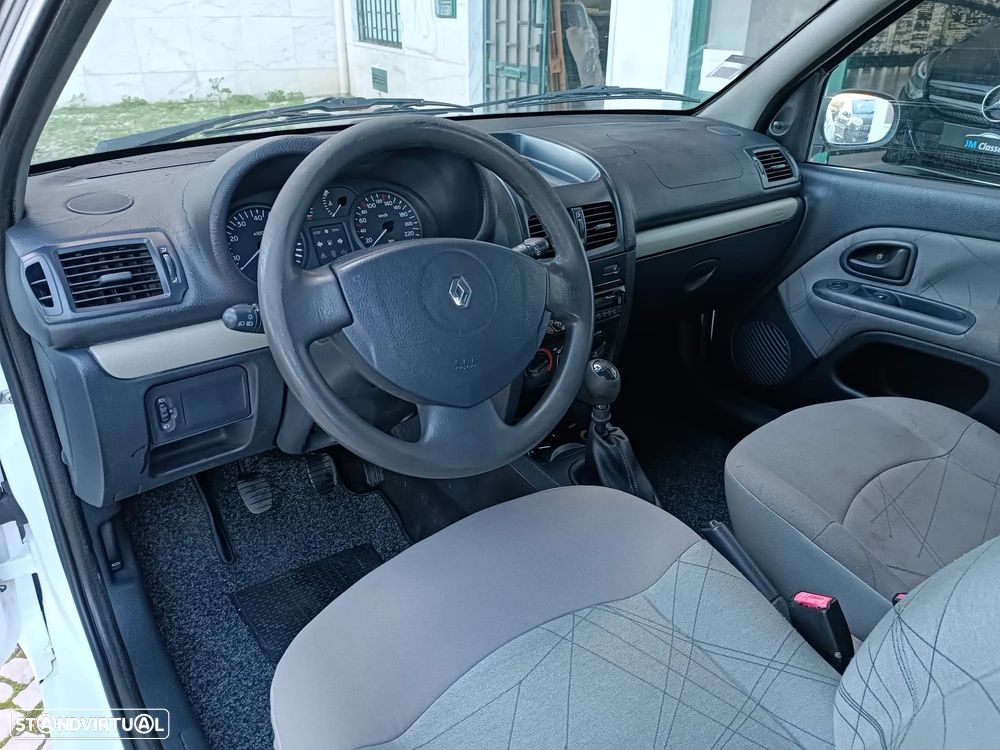 Renault Clio 1.5 dCi Expression - 8