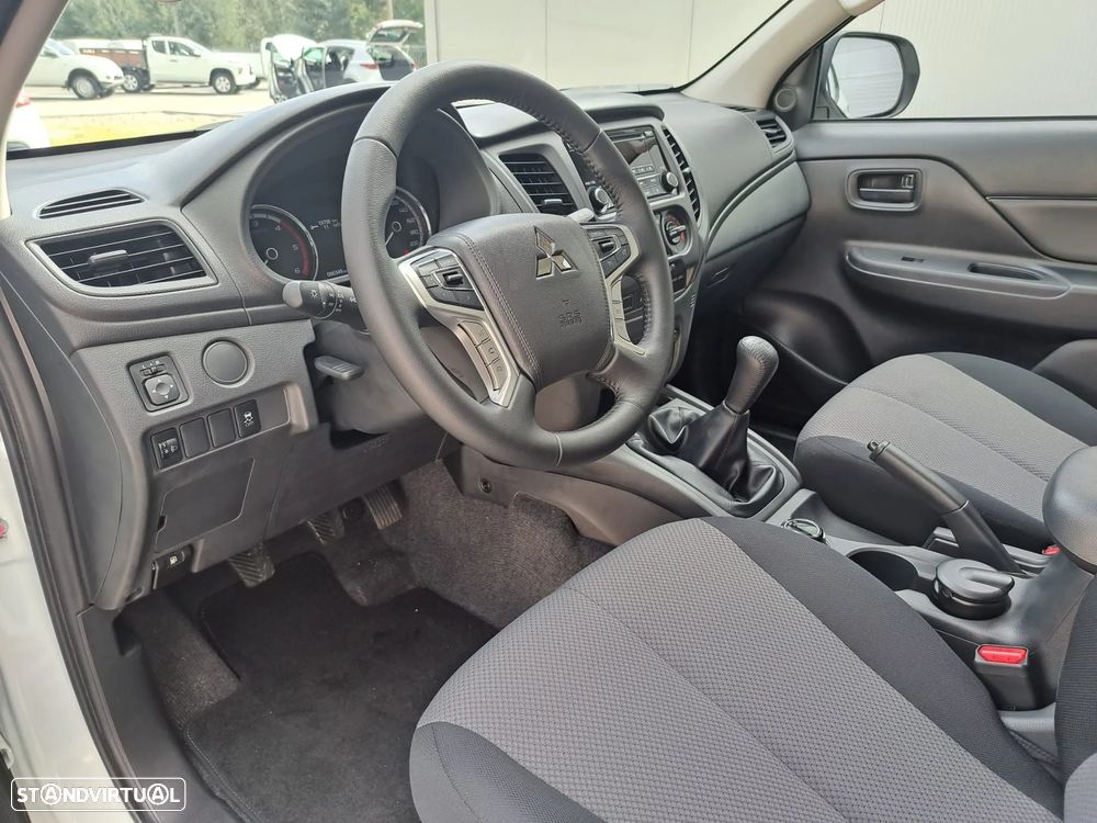 Mitsubishi L200 2.3 DI-D Space Cab Invite 4WD - 11
