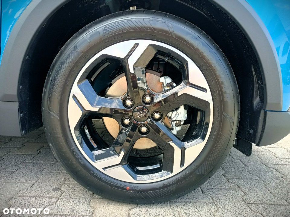 Ford Tourneo Courier - 18