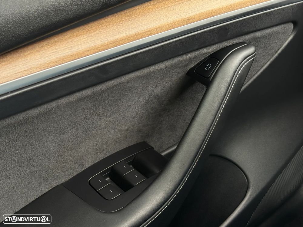 Tesla Model 3 Performance Tração Integral - 28