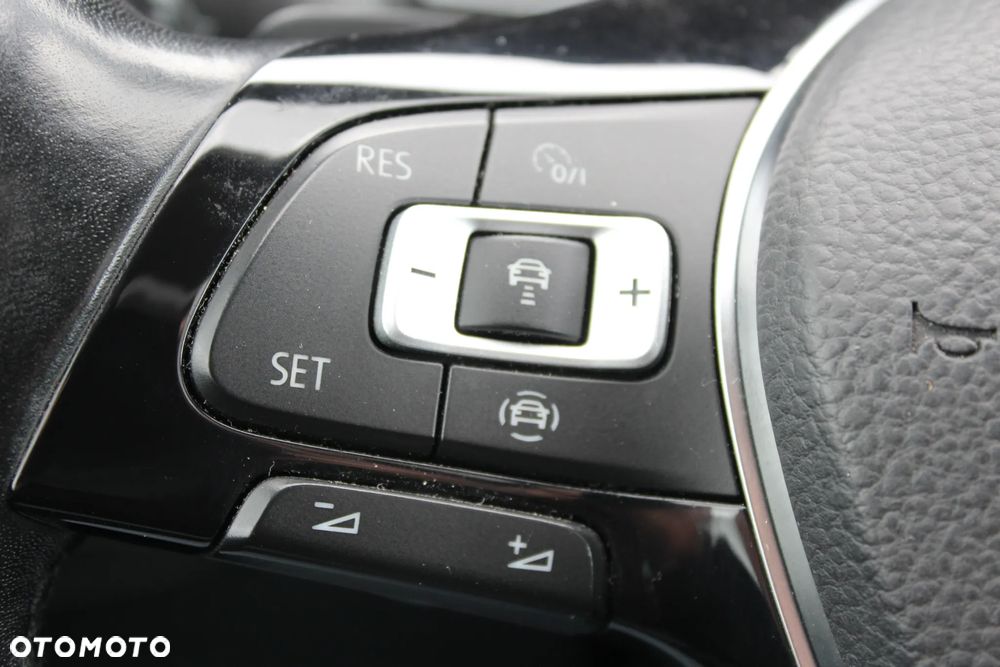 Volkswagen Tiguan 2.0 TDI Elegance DSG - 18