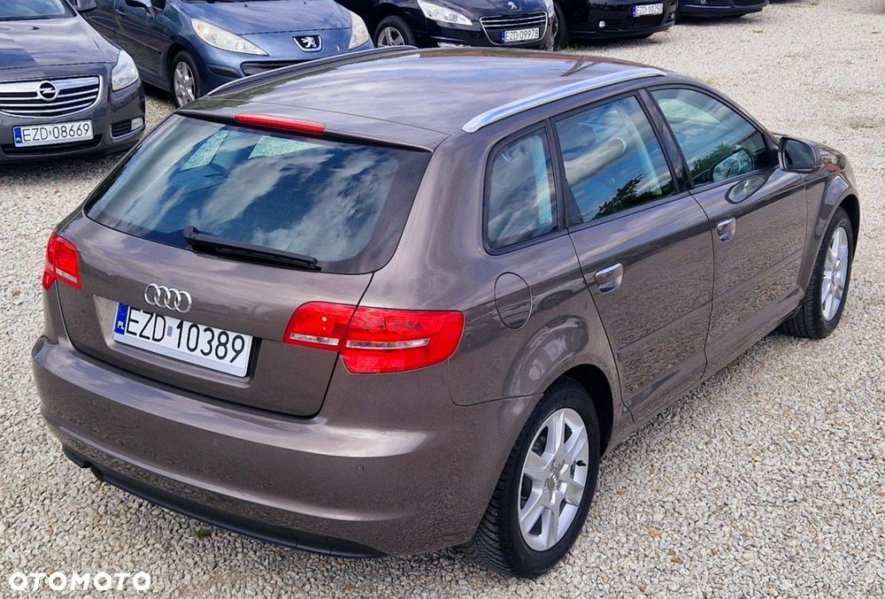 Audi A3 Sportback 1.6 TDI S tronic Attraction - 11