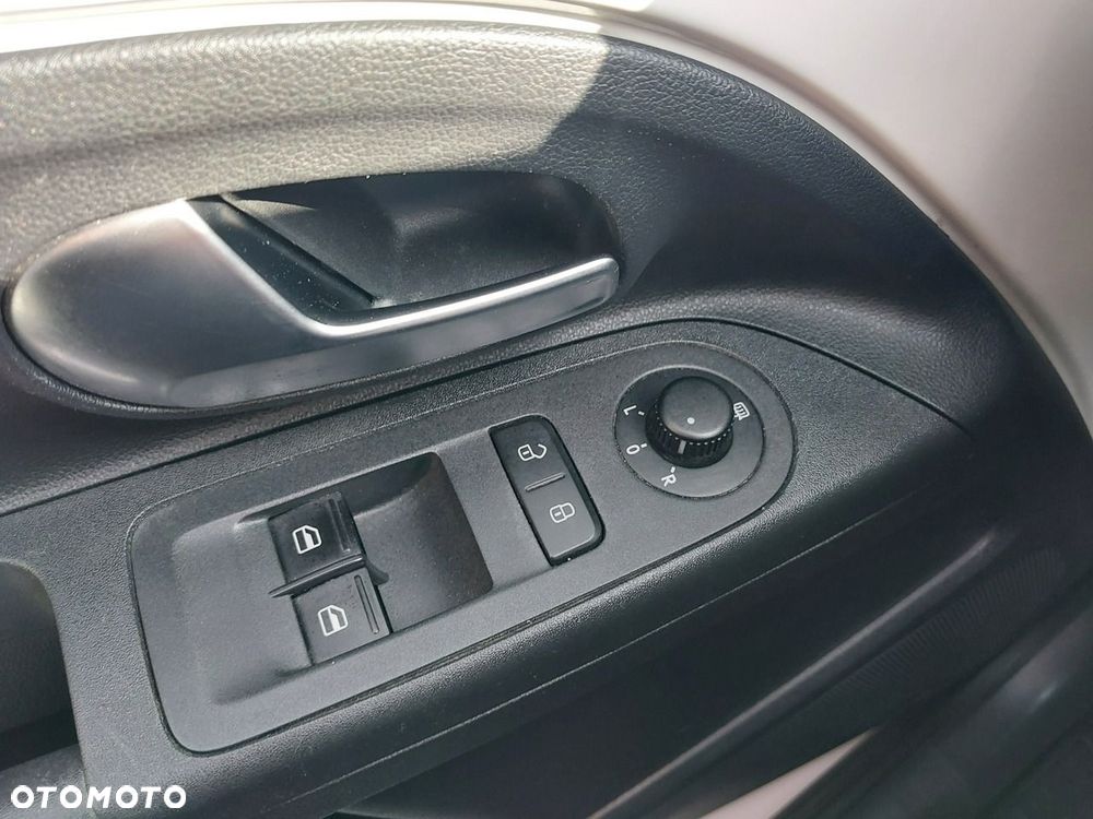Volkswagen up! - 23