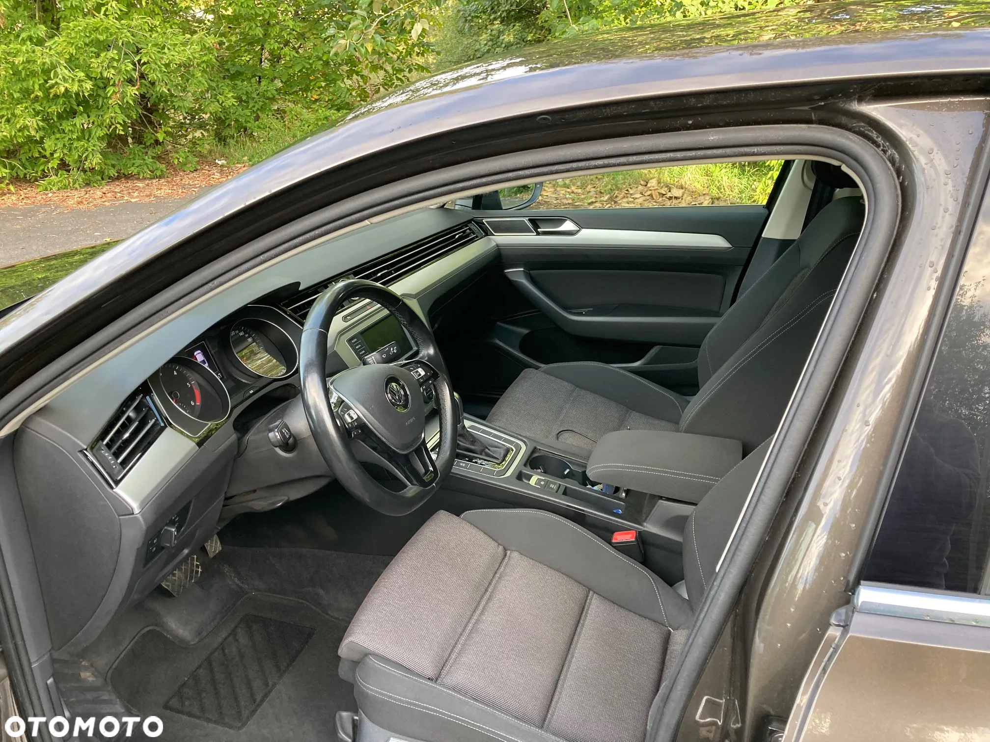 Volkswagen Passat 2.0 TDI BMT Comfortline DSG - 9
