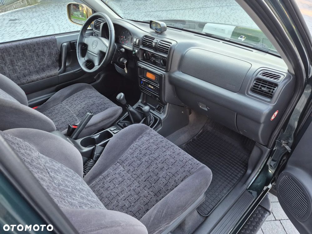 Opel Frontera - 12