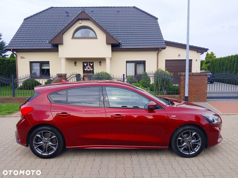 Ford Focus 1.5 EcoBoost STart-Stopp-System ST-LINE - 2