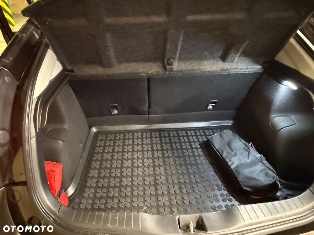 Honda Civic 1.6 i-DTEC Lifestyle Black Edition - 13
