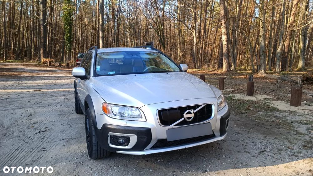 Volvo XC 70 - 1