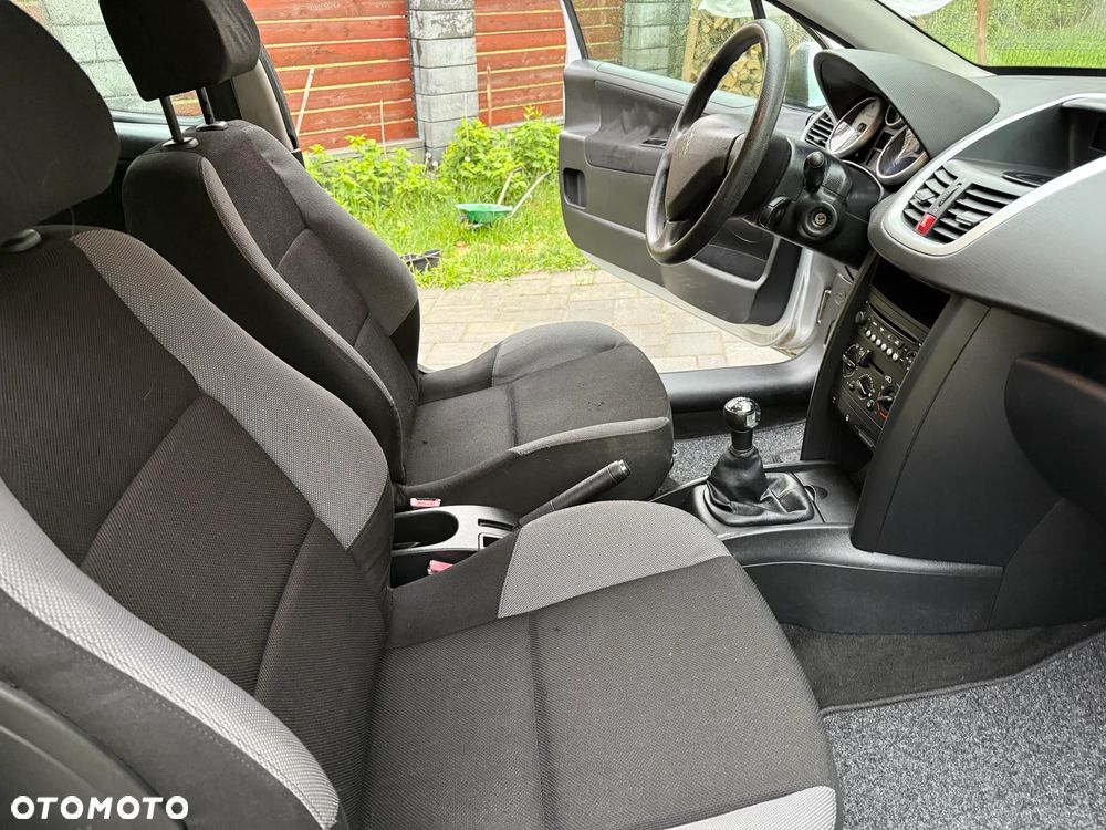 Peugeot 207 1.4 16V Trendy - 5