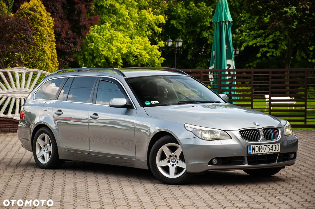 BMW Seria 5 525i Touring - 3