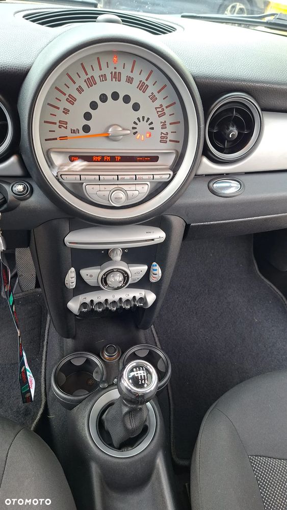 MINI Clubman Cooper D - 8