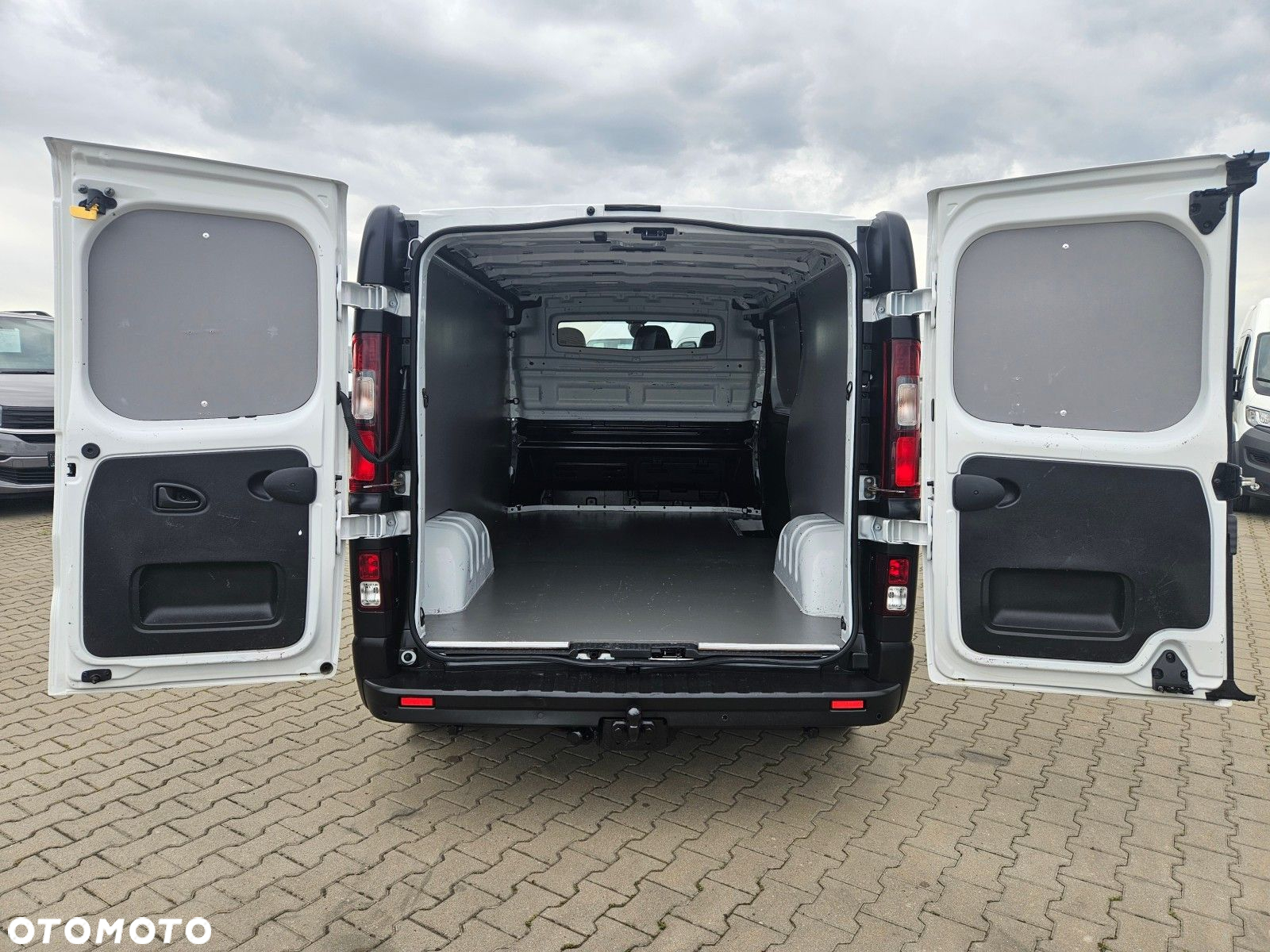 Renault Trafic L2H1 *74999zł NETTO* 2.0dCi/145KM - 17