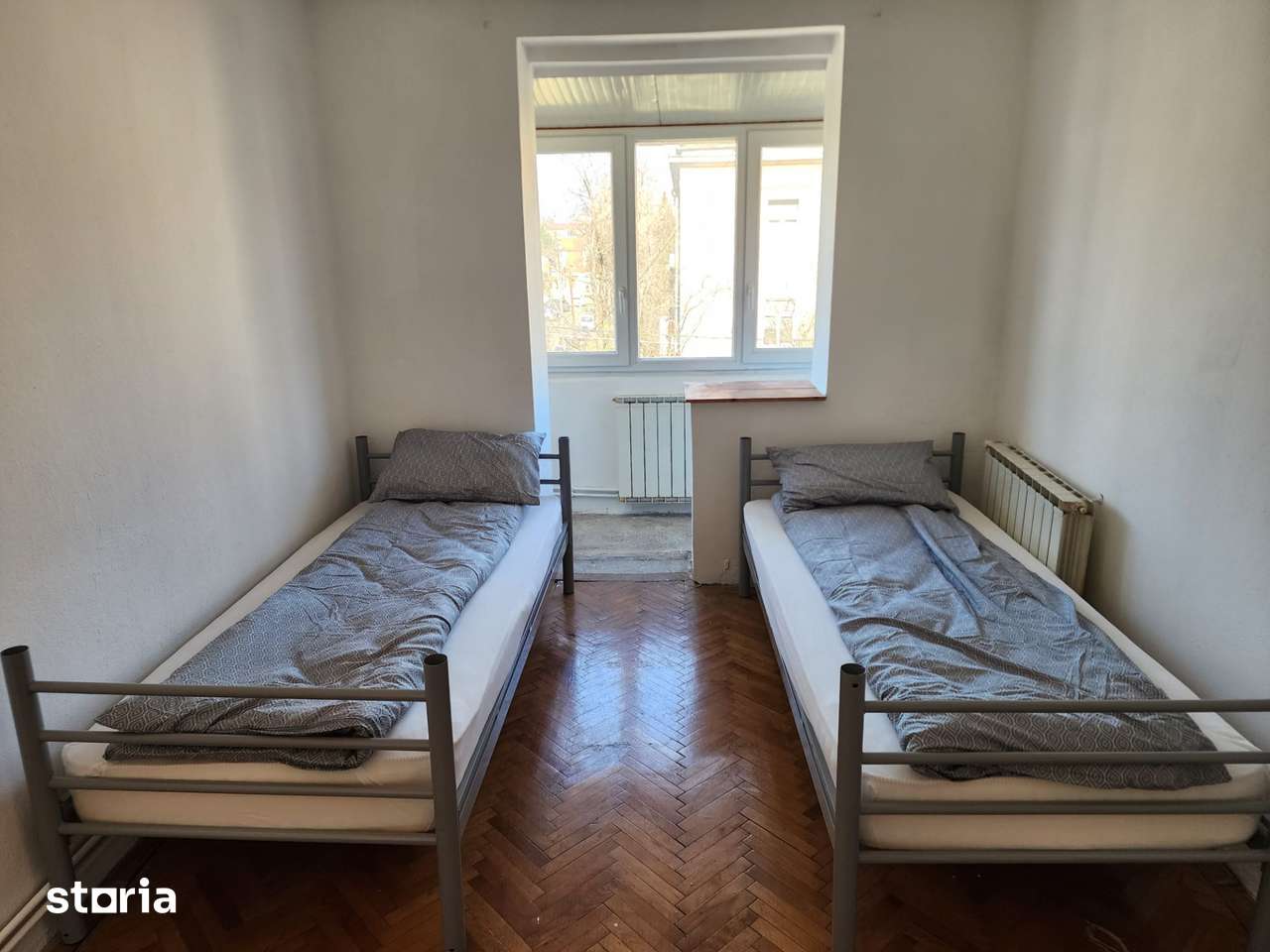 Proprietar Inchiriez apartament cazare muncitori — fotografia 1