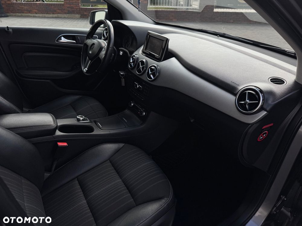 Mercedes-Benz Klasa B 200 CDI DPF Autotronic SPORT EDITION - 9