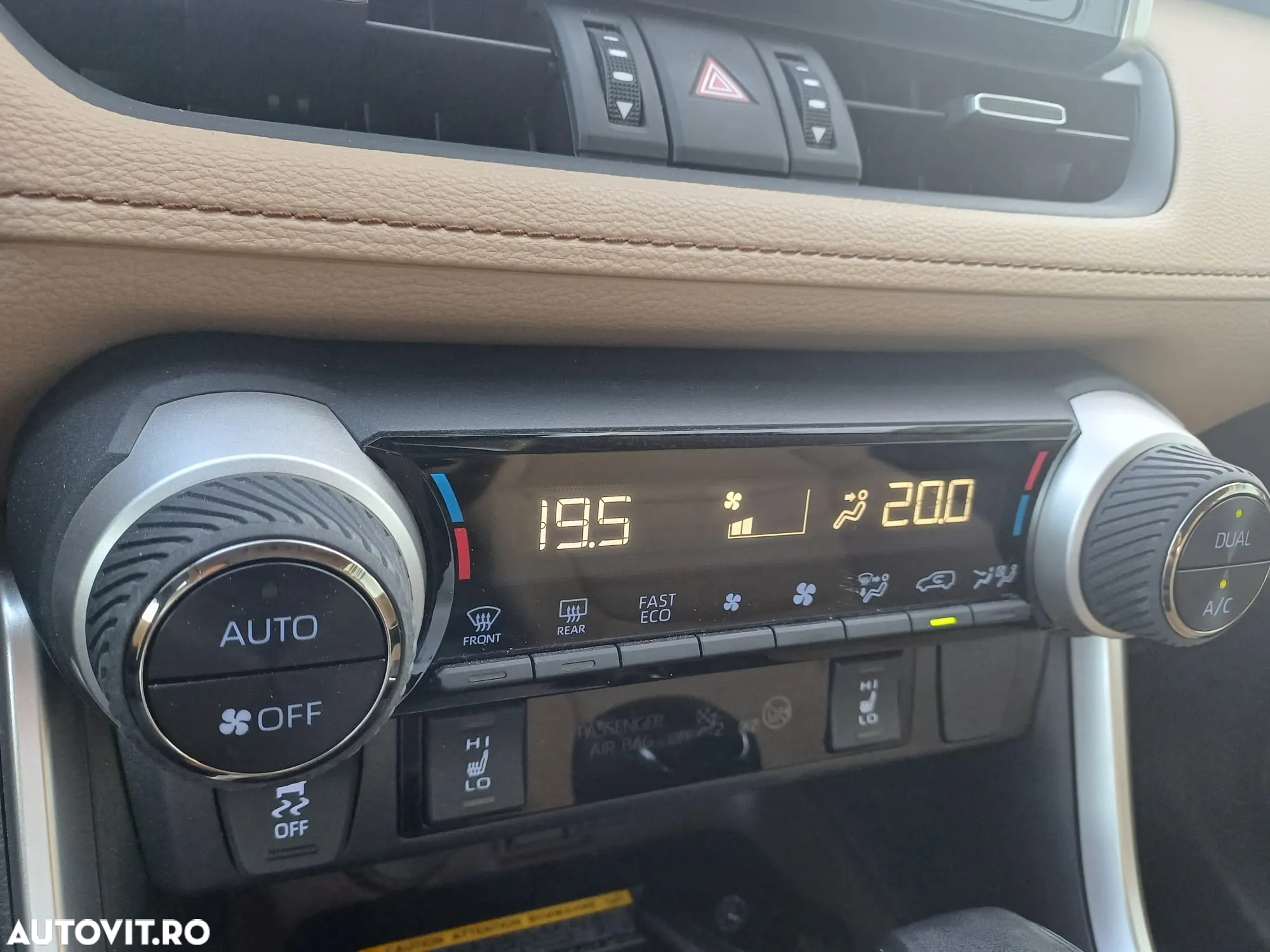 Toyota RAV4 2.5 Hybrid VVT-iE 4x4 Luxury - 19
