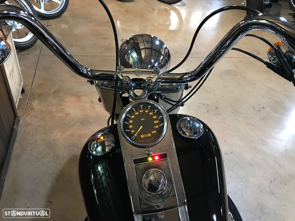 Harley-Davidson Fat Boy FLSTFI - 8