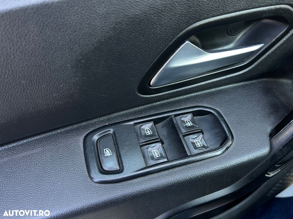 Dacia Duster 1.5 Blue dCi 4WD Comfort - 26