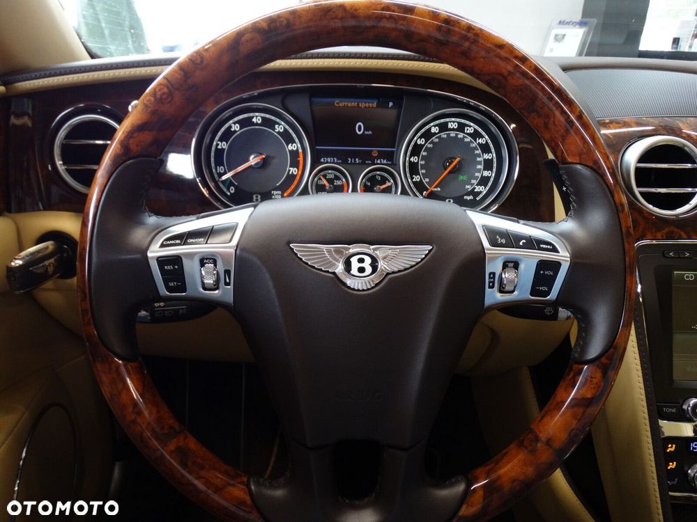 Bentley Flying Spur - 16