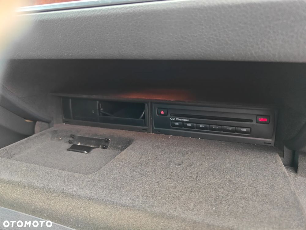 Audi A6 Avant 3.0 TDI DPF quattro tiptronic - 10