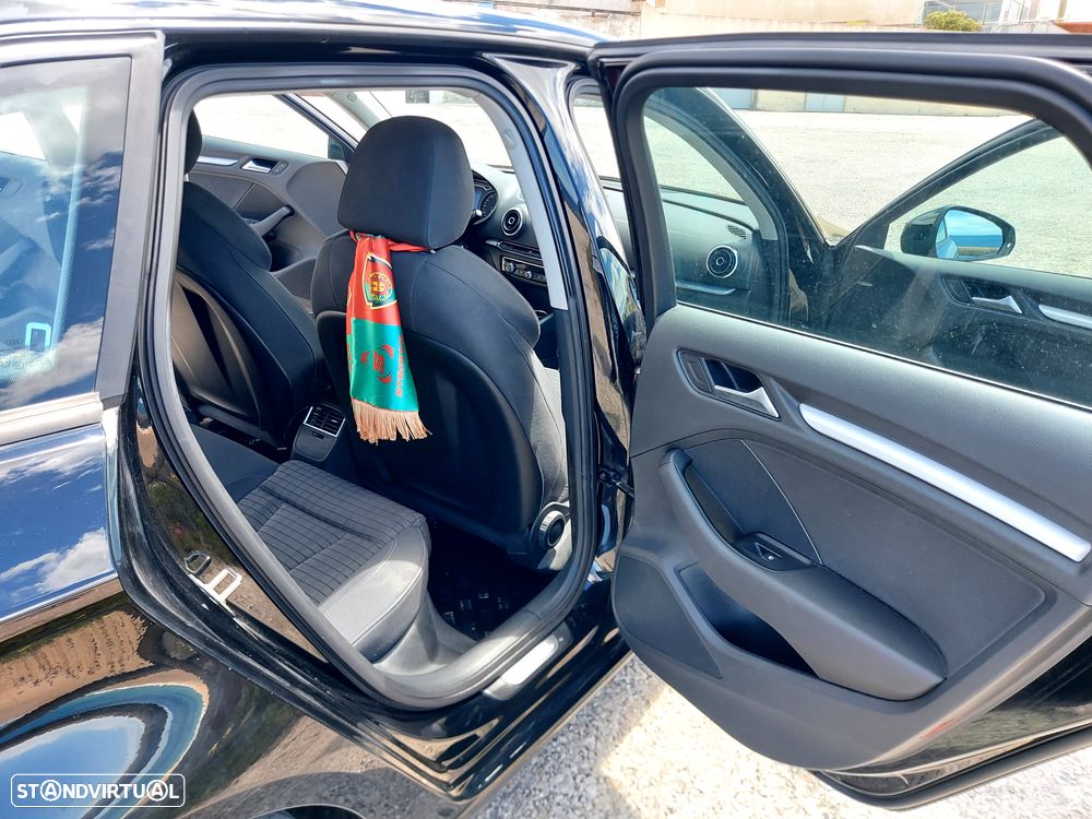 Audi A3 Sportback 1.6 TDI - 10