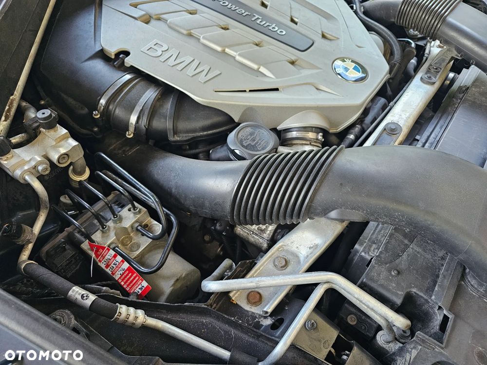 BMW X5 5.0i xDrive - 31
