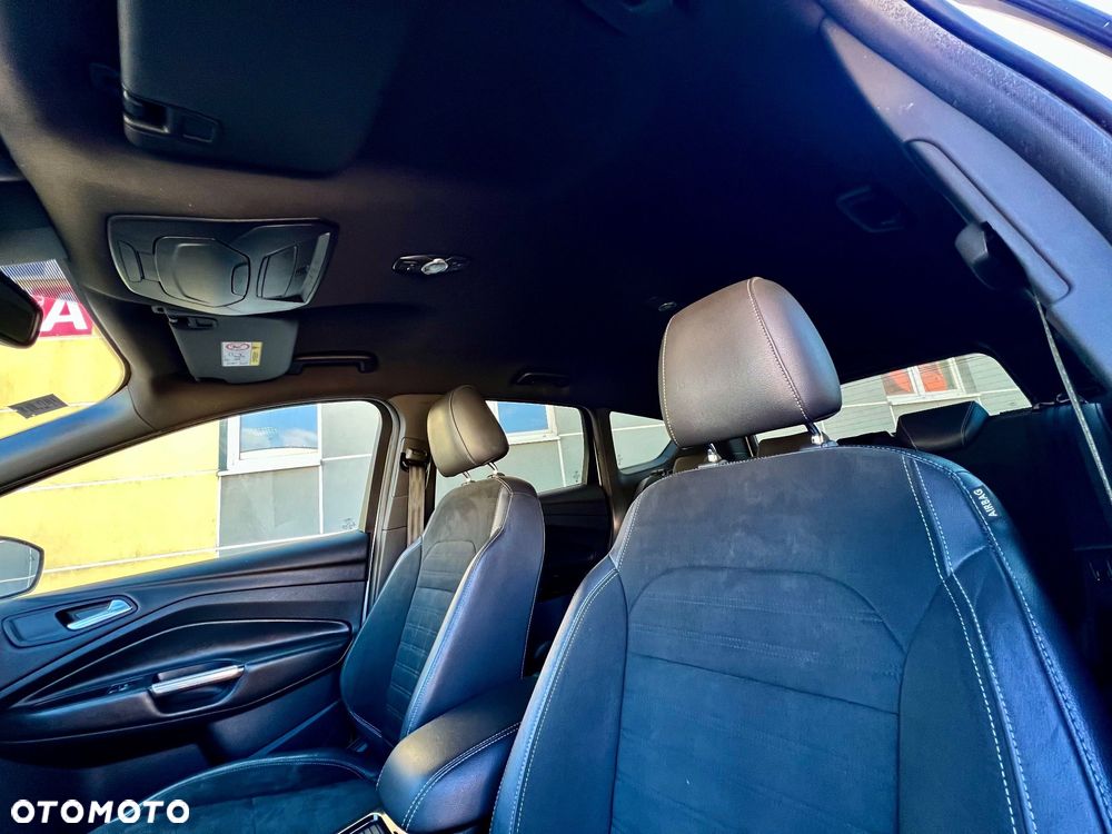 Ford Kuga 2.0 TDCi 4x4 ST-Line - 6