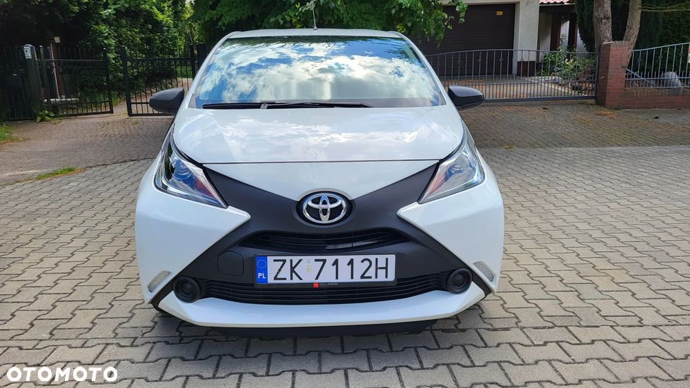 Toyota Aygo x - 12